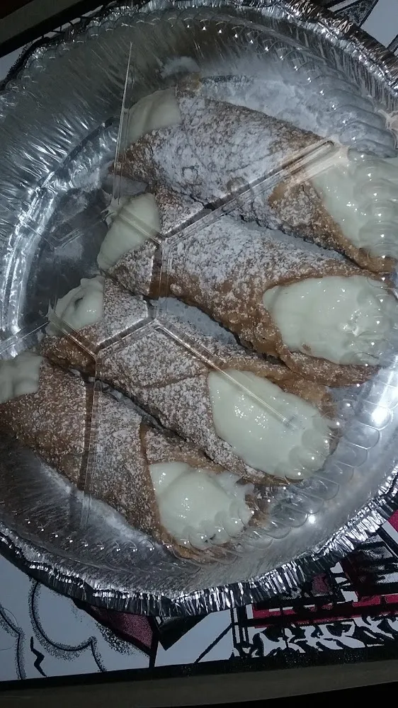 Cannolis